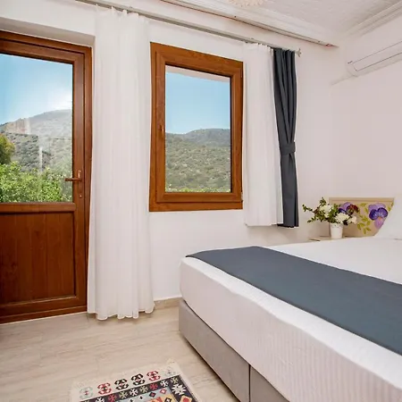 Ada Habitación en casa particular