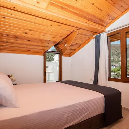 Δωμάτια σε οικογενειακή κατοικία Ada *