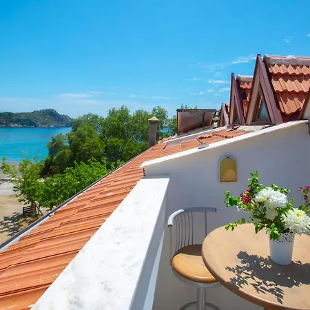 Δωμάτια σε οικογενειακή κατοικία Ada